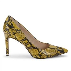 Kenneth Cole snake-embossed pumps feature snake-print uppers